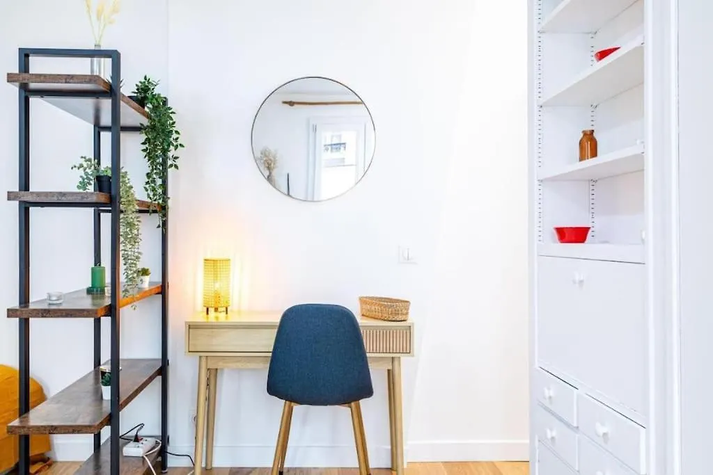 Appartement Charm And Convenience In Quatier Latin *